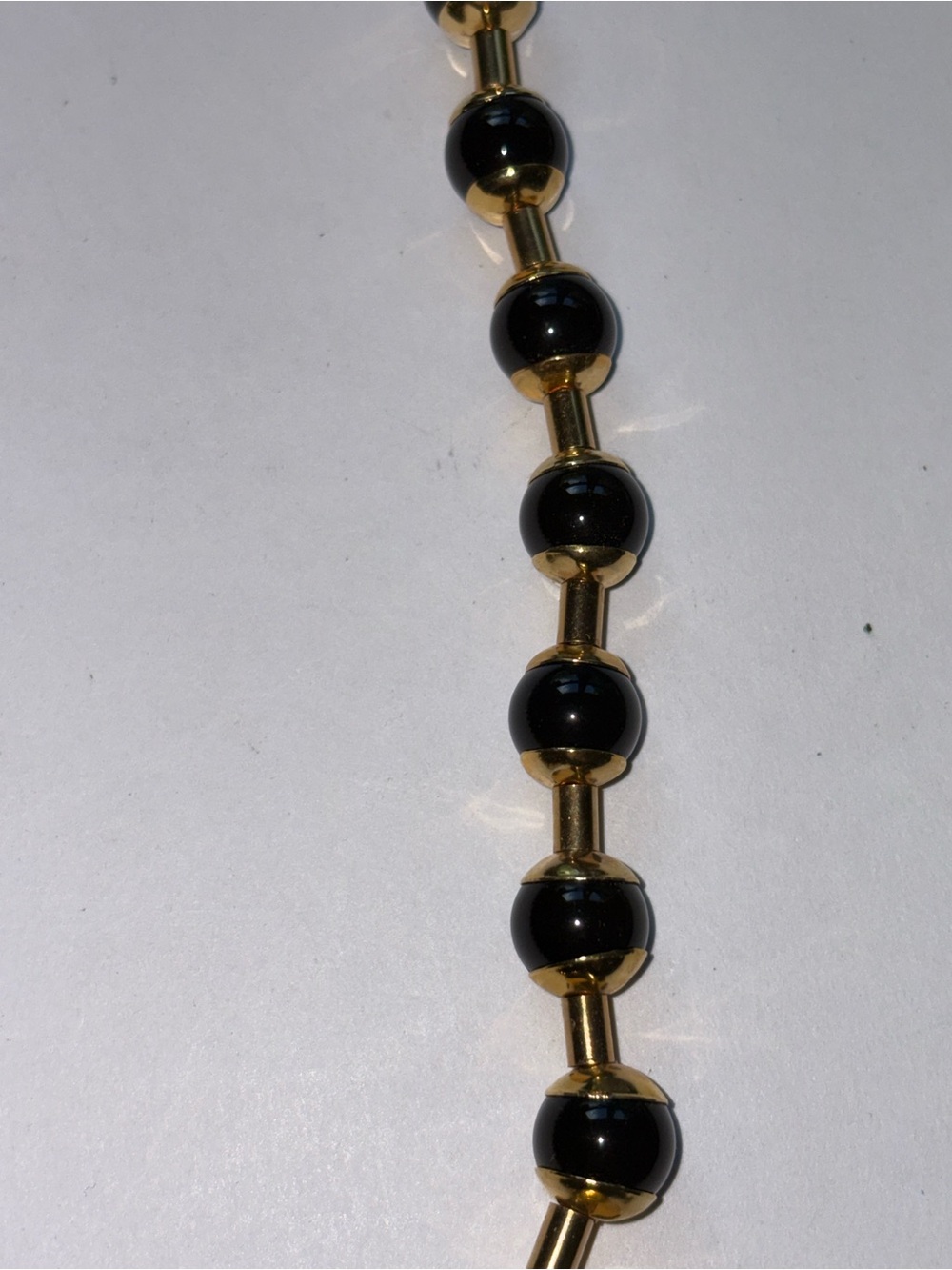 Metropolitan Museum of Art Beaded Necklace Set - Black and Gold - Picture 8 of 9